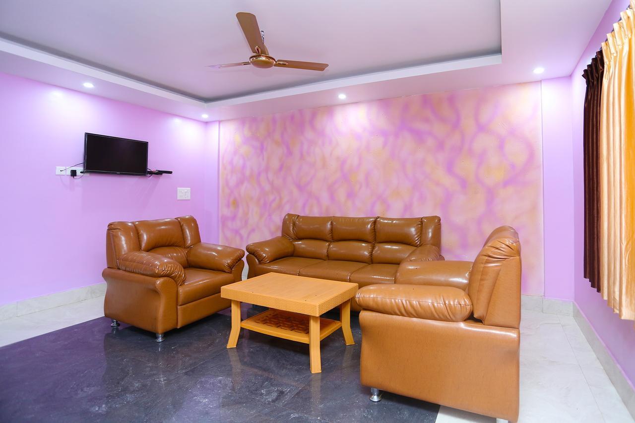 Krishna Residency Hotel ปูรี ภายนอก รูปภาพ