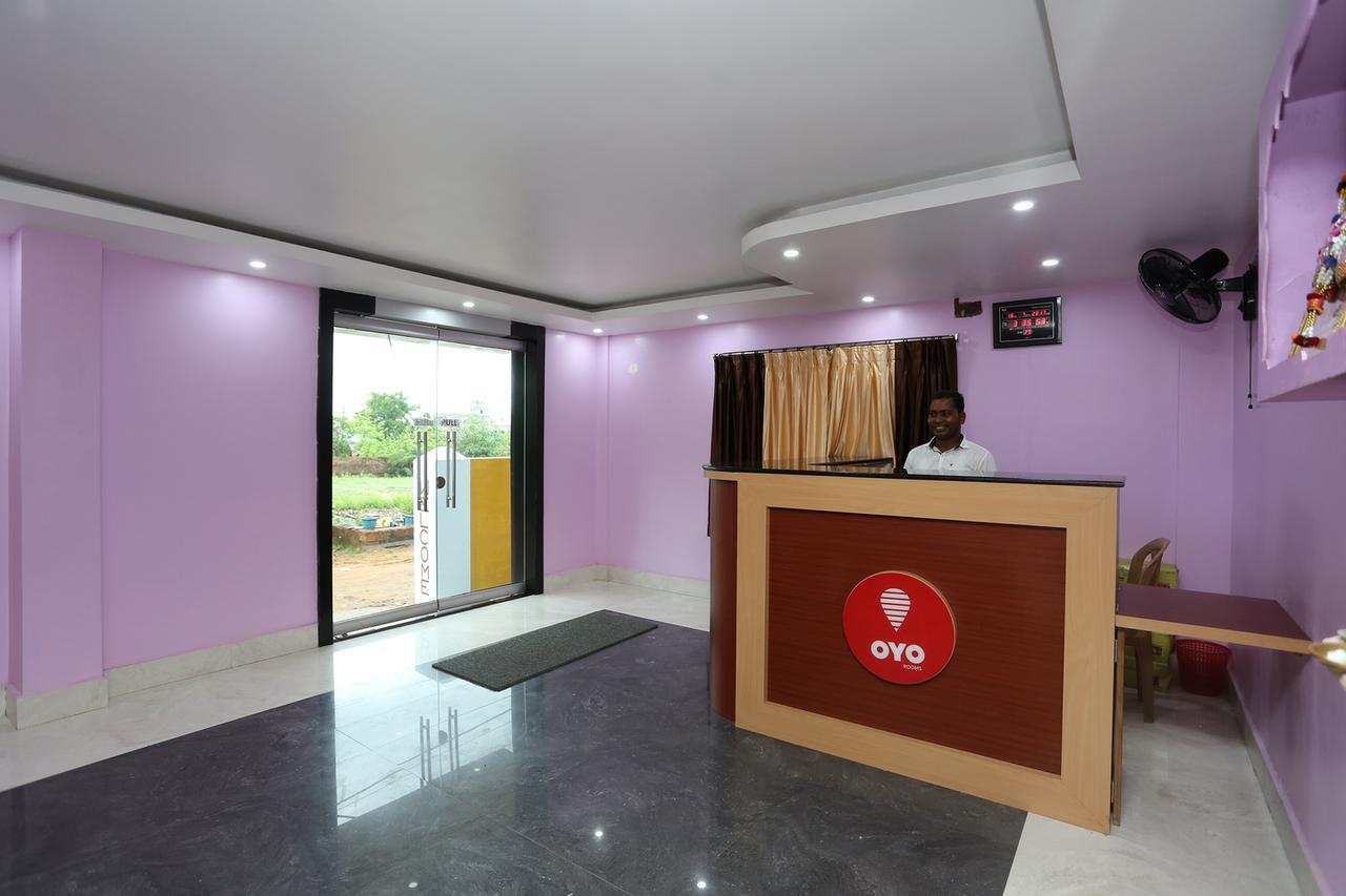 Krishna Residency Hotel ปูรี ภายนอก รูปภาพ