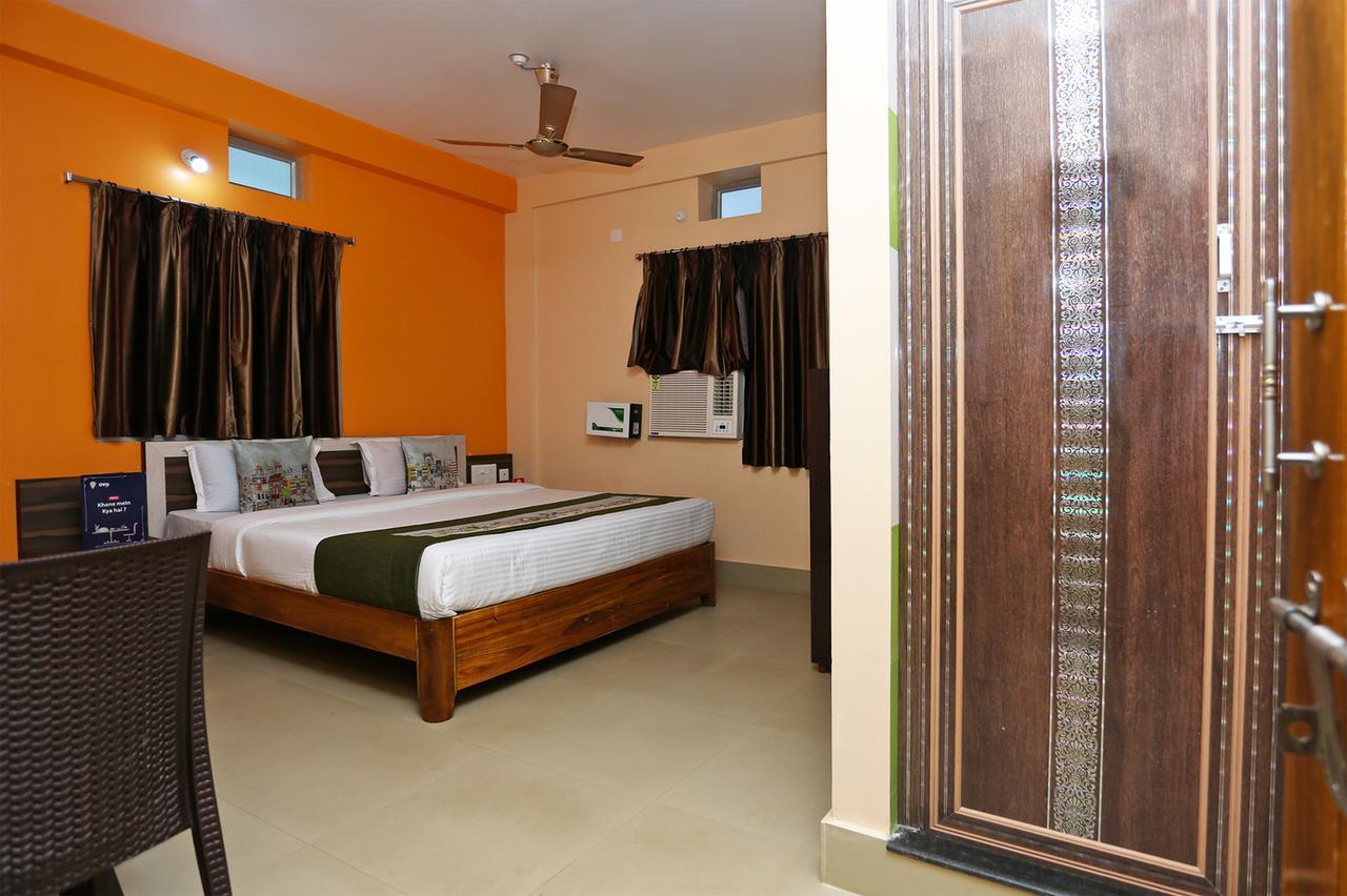 Krishna Residency Hotel ปูรี ภายนอก รูปภาพ